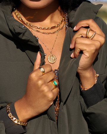 How to Build a Minimalist Jewelry Wardrobe From Scratch