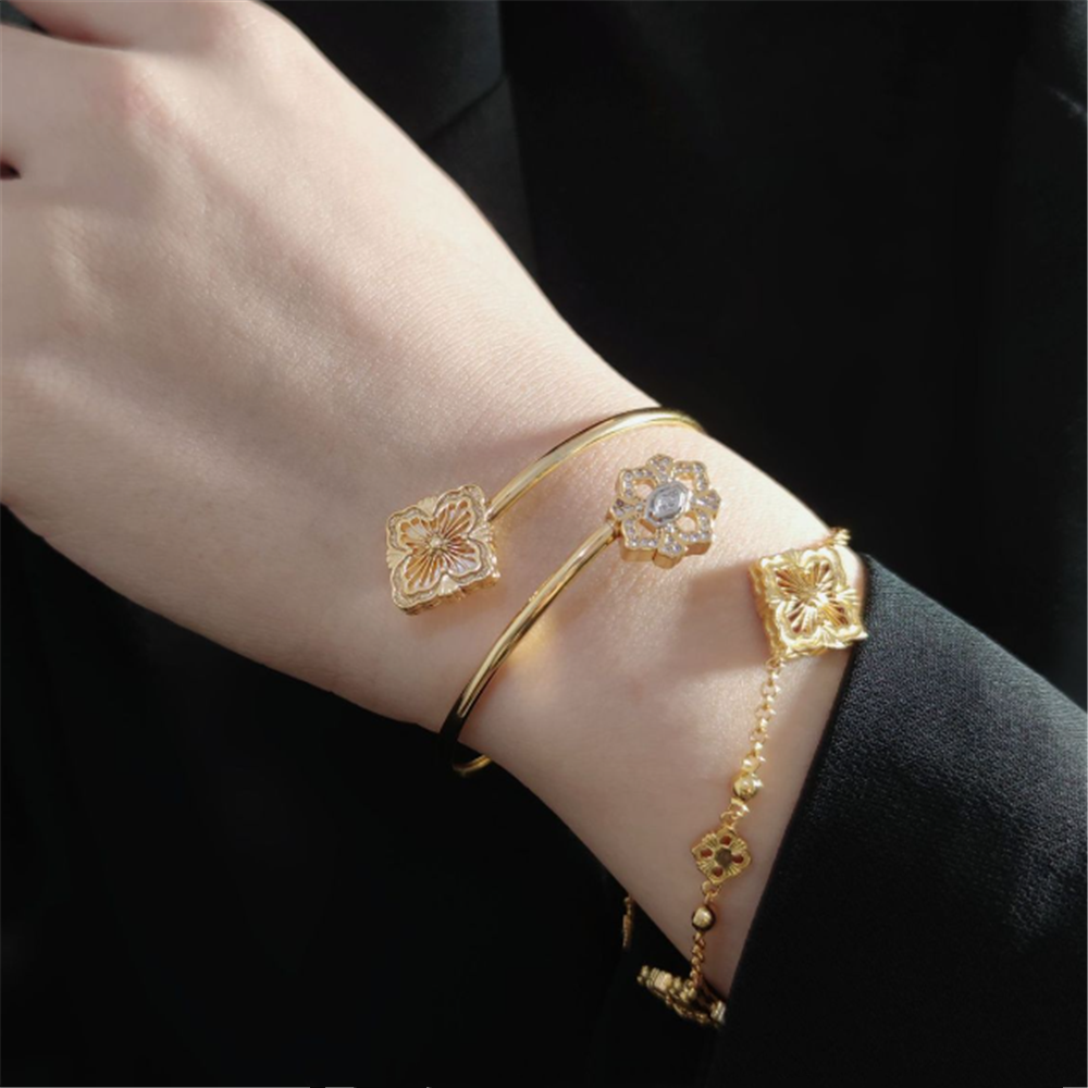 Gold plated bracelets that actually last: what to look for before you buy