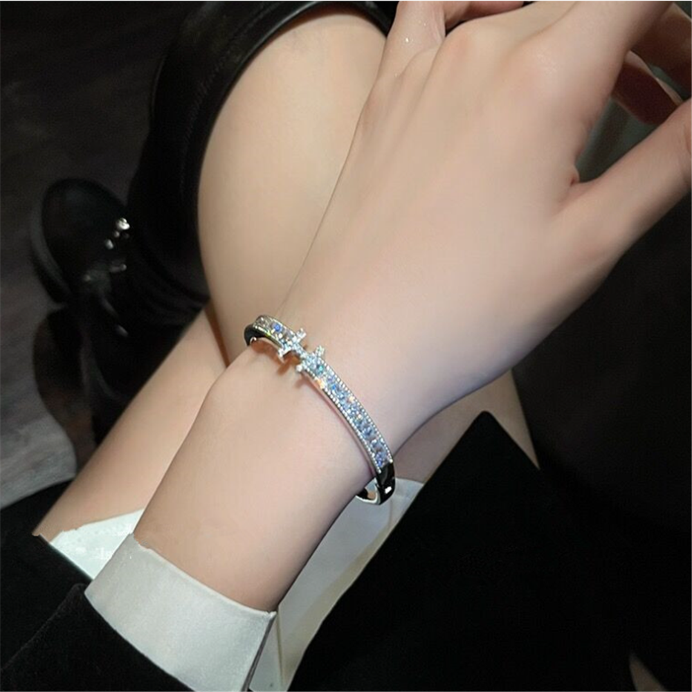 Minimalist Cubic Zirconia H Statement Bracelets