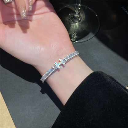 Minimalist Cubic Zirconia H Statement Bracelets