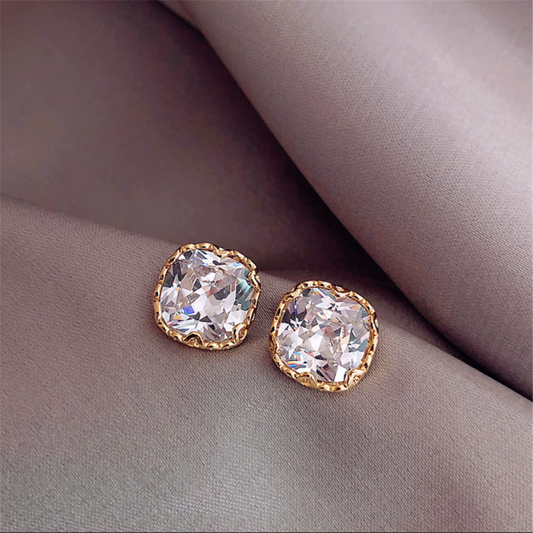 Classic Cubic Zirconia Studs Earrings