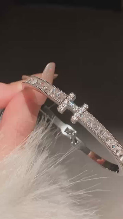 Minimalist Cubic Zirconia H Statement Bracelets