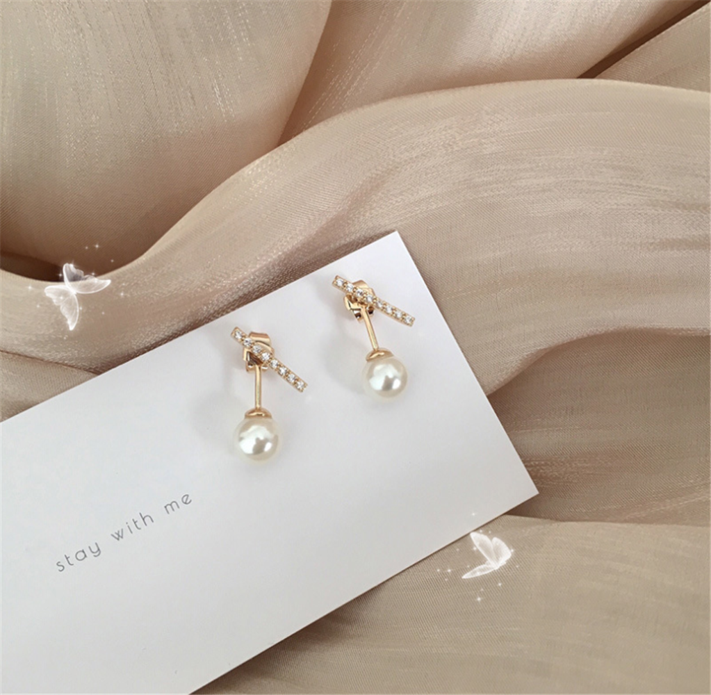 Minimalist Bar Pearl Earrings