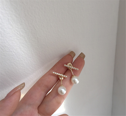 Minimalist Bar Pearl Earrings